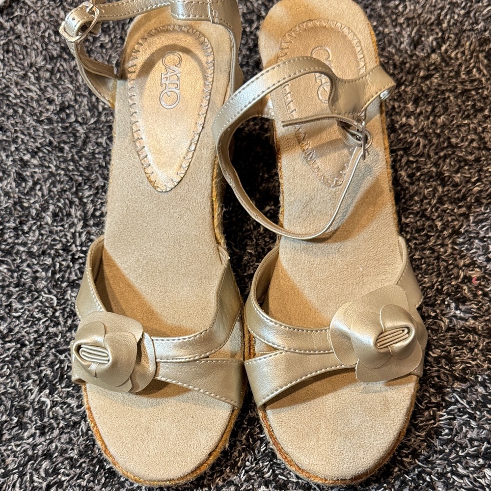 Cato Women's Sandals in Metallic Gold